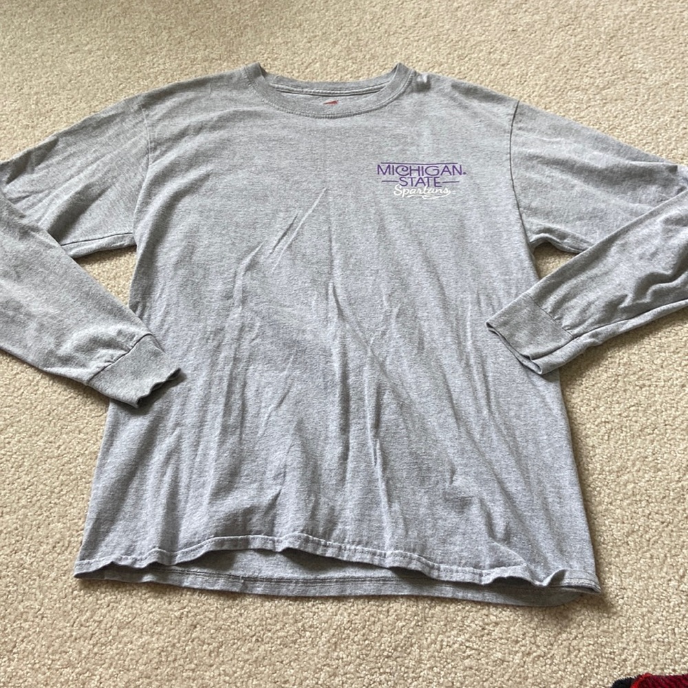 gray long sleeve msu shirt